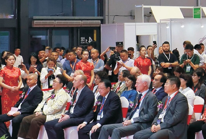 2020年秋季上海糖酒会举办时间和展位预订工作(www.rhrhrh.cn)