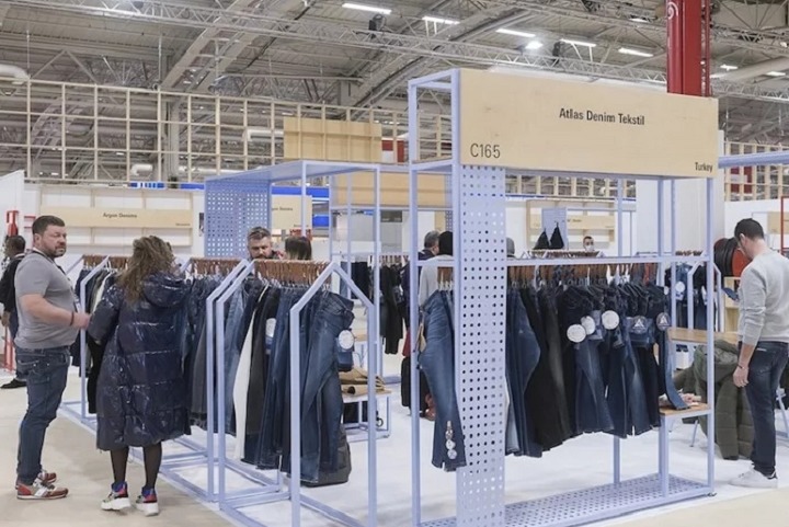 法国巴黎服装服饰采购展览会春季Apparel Sourcing Paris(www.rhrhrh.cn)