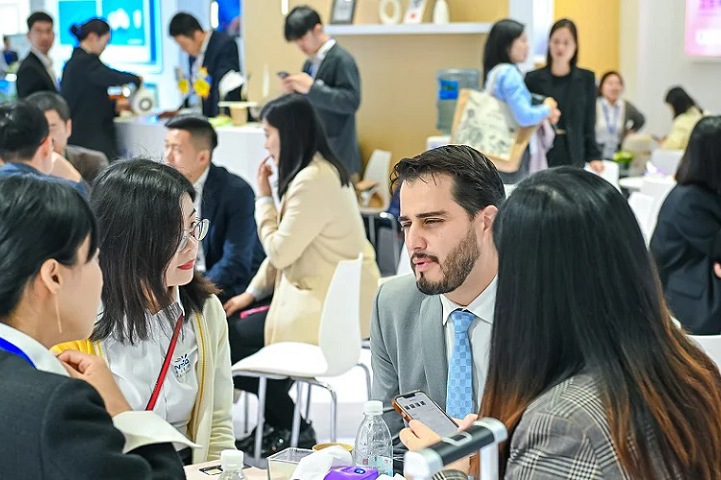 马来西亚吉隆坡医疗器械展览会APHM CMEF(www.rhrhrh.cn)