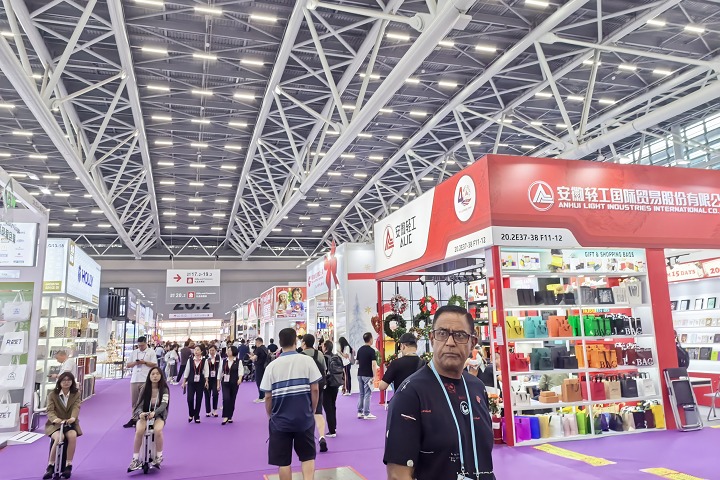 俄罗斯国际通讯通信展览会SVIAZ ICT正在火热报名中！！(www.rhrhrh.cn)